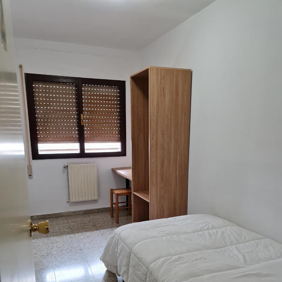 Apartamentos O Cargadeiro Рибадео Екстериор снимка